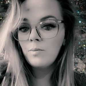 Meet your Posher, Missy